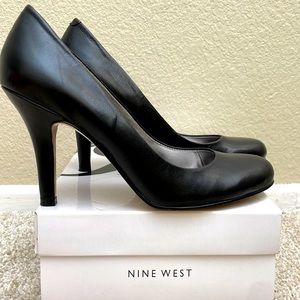Nine West 4 inch black pumps